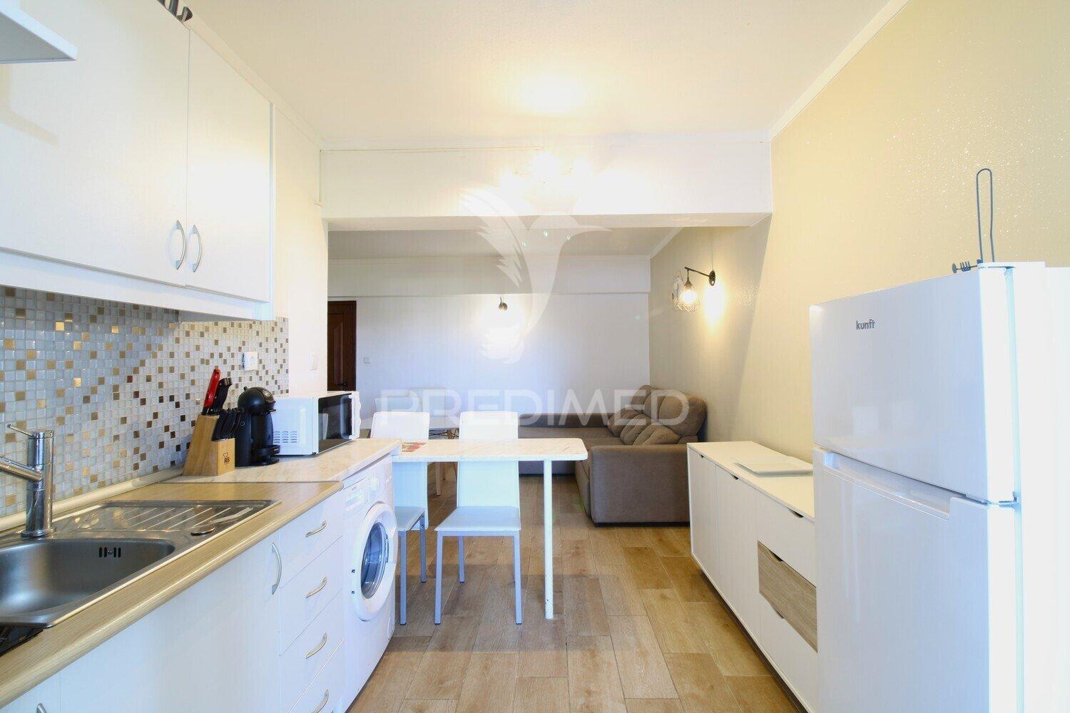 Apartamento t1 em condomínio na praia da rocha