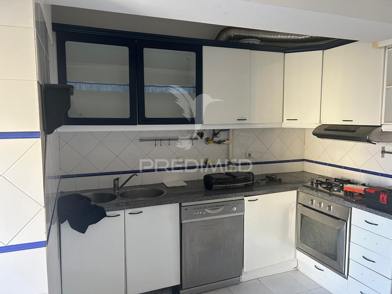 Apartamento t3 no carregado