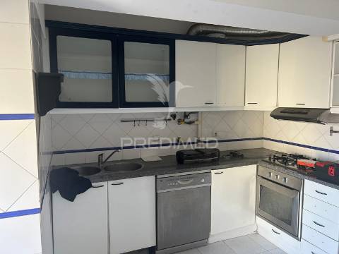 Apartamento t3 no carregado