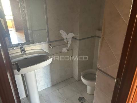 Apartamento t3 no carregado