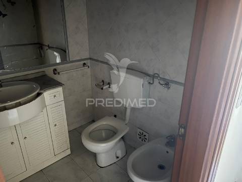 Apartamento t3 no carregado