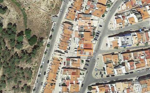 Duplex t2 em monte gordo, a 250 mts da praia