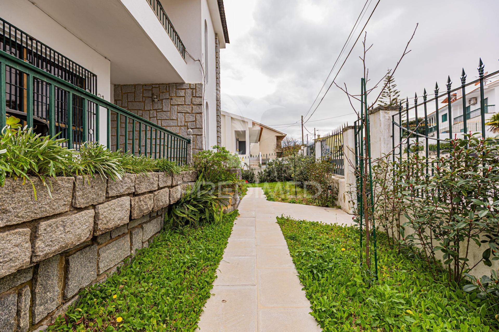 Exclusiva moradia t7 clássica de grandes dimensões | quinta do rouxinol – miratejo