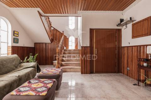 Exclusiva moradia t7 clássica de grandes dimensões | quinta do rouxinol – miratejo