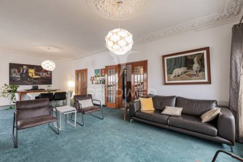 Exclusiva moradia t7 clássica de grandes dimensões | quinta do rouxinol – miratejo