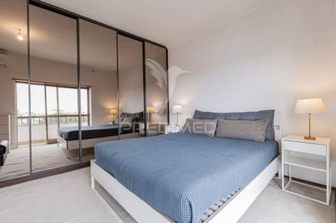 Exclusiva moradia t7 clássica de grandes dimensões | quinta do rouxinol – miratejo