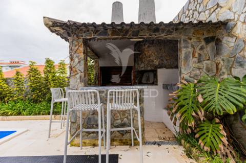 Exclusiva moradia t7 clássica de grandes dimensões | quinta do rouxinol – miratejo