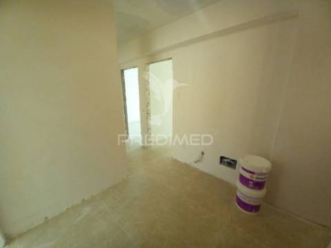 Apartamento t2 em carregado