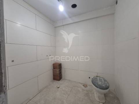 Apartamento t2 em carregado