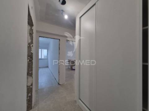 Apartamento t2 em carregado