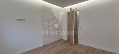 Encontre o seu espaço...fantástico apartamento novo,