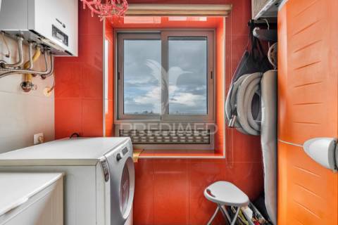 Exclusivo t2 em leça do balio | conforto, elegância e localização premium