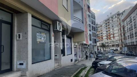 ✨ oportunidade única ✨ loja central p./ comércio ou serviços de 36,00m2 ( junto ao hospital são bernardo ).