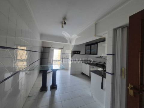 Apartamento t3 no carregado