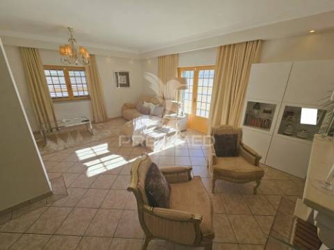 Moradia t4 com piscina — quinta d’el rey, beja