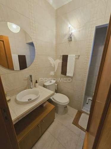 Moradia t4 com piscina — quinta d’el rey, beja