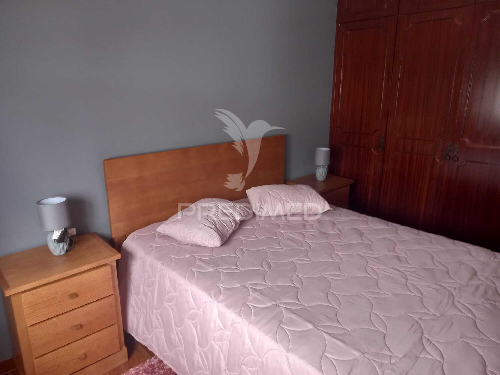 Moradia geminada t4 em salvaterra de magos