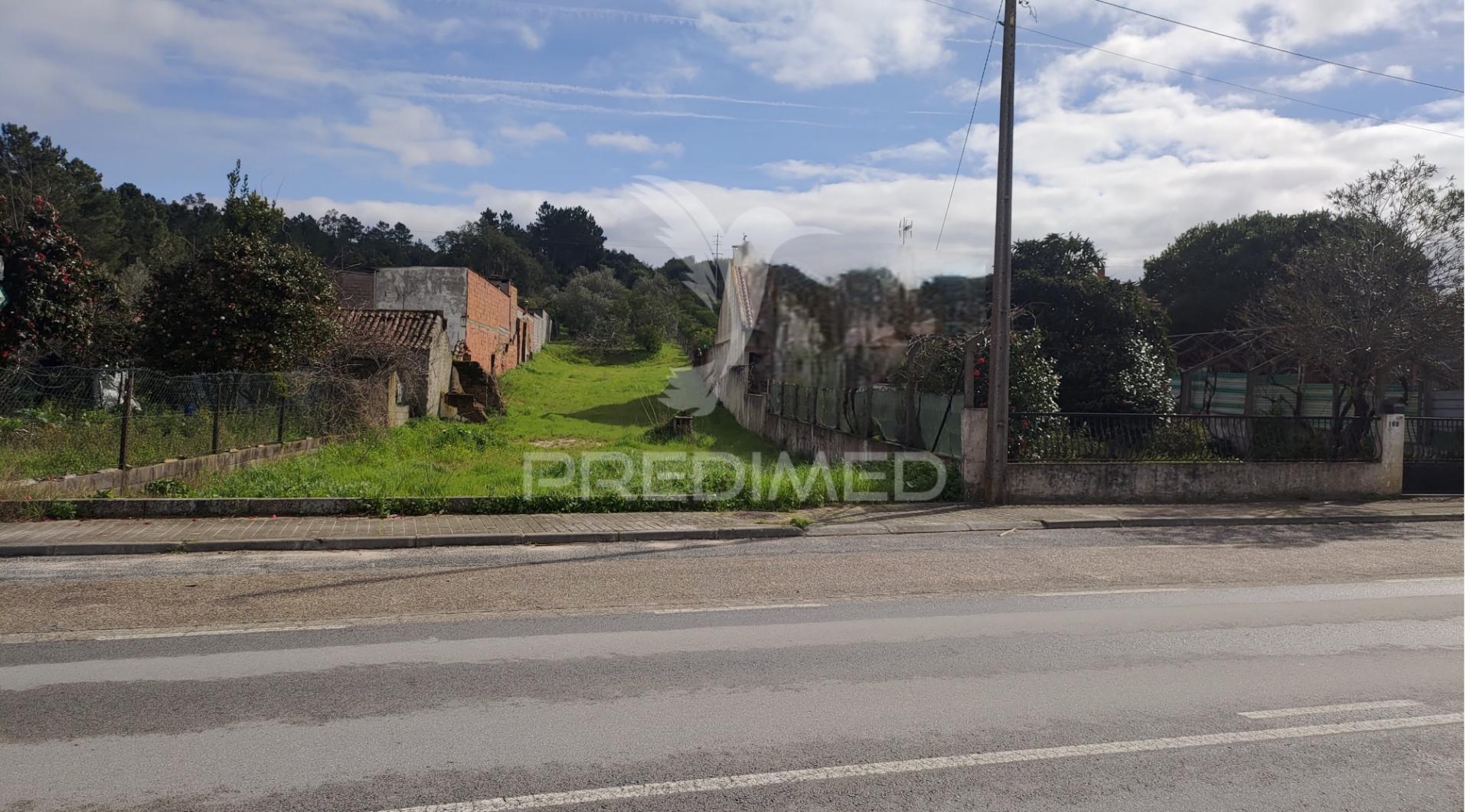 Terreno urbano - prédio misto 4440 m2 - carregueira - chamusca