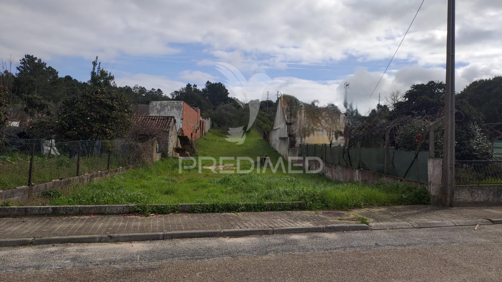 Terreno urbano - prédio misto 4440 m2 - carregueira - chamusca