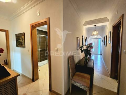 Moradia t3 com quintal e garagem em castro verde.