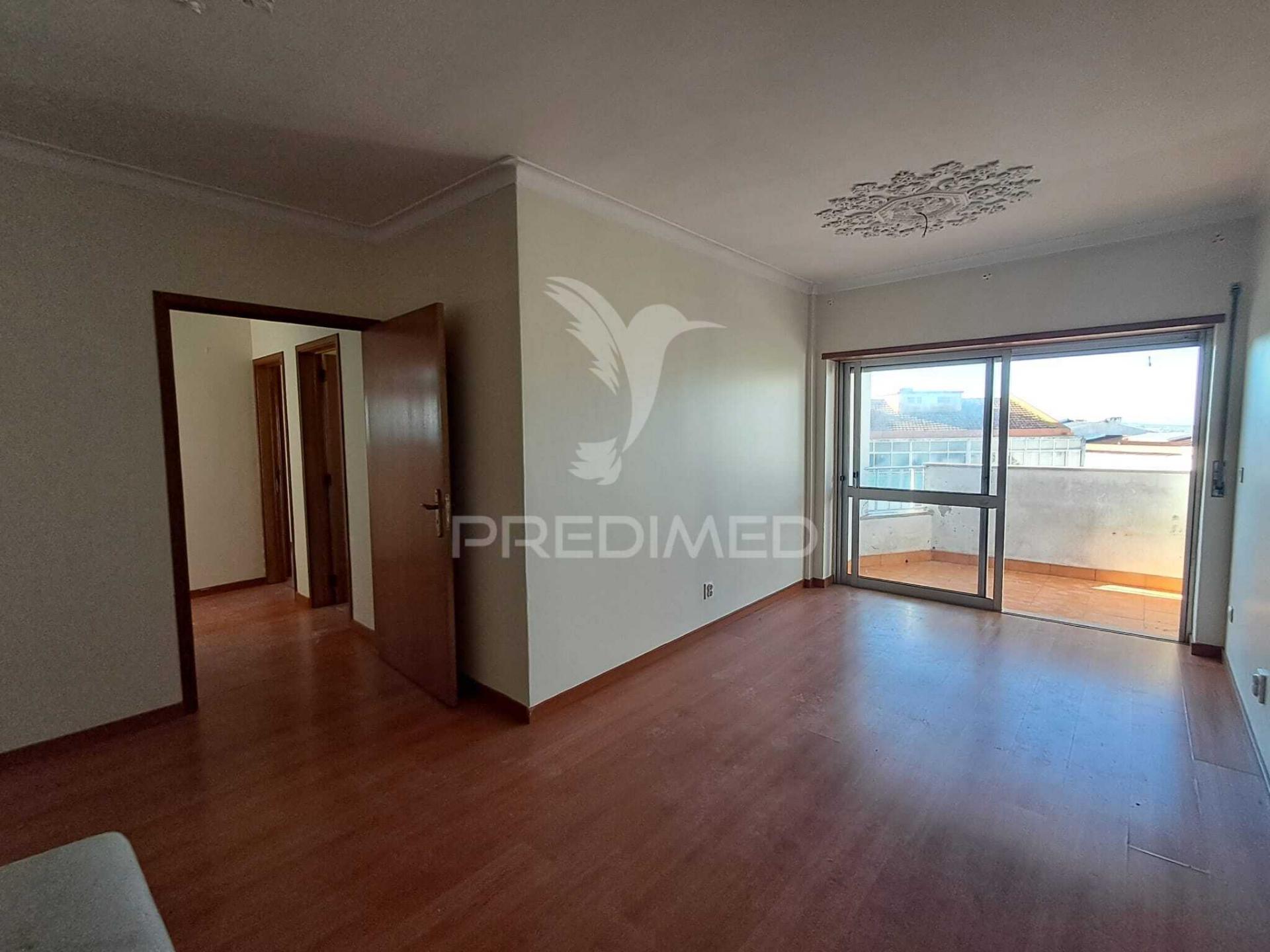 Apartamento t2 pendão, queluz belas