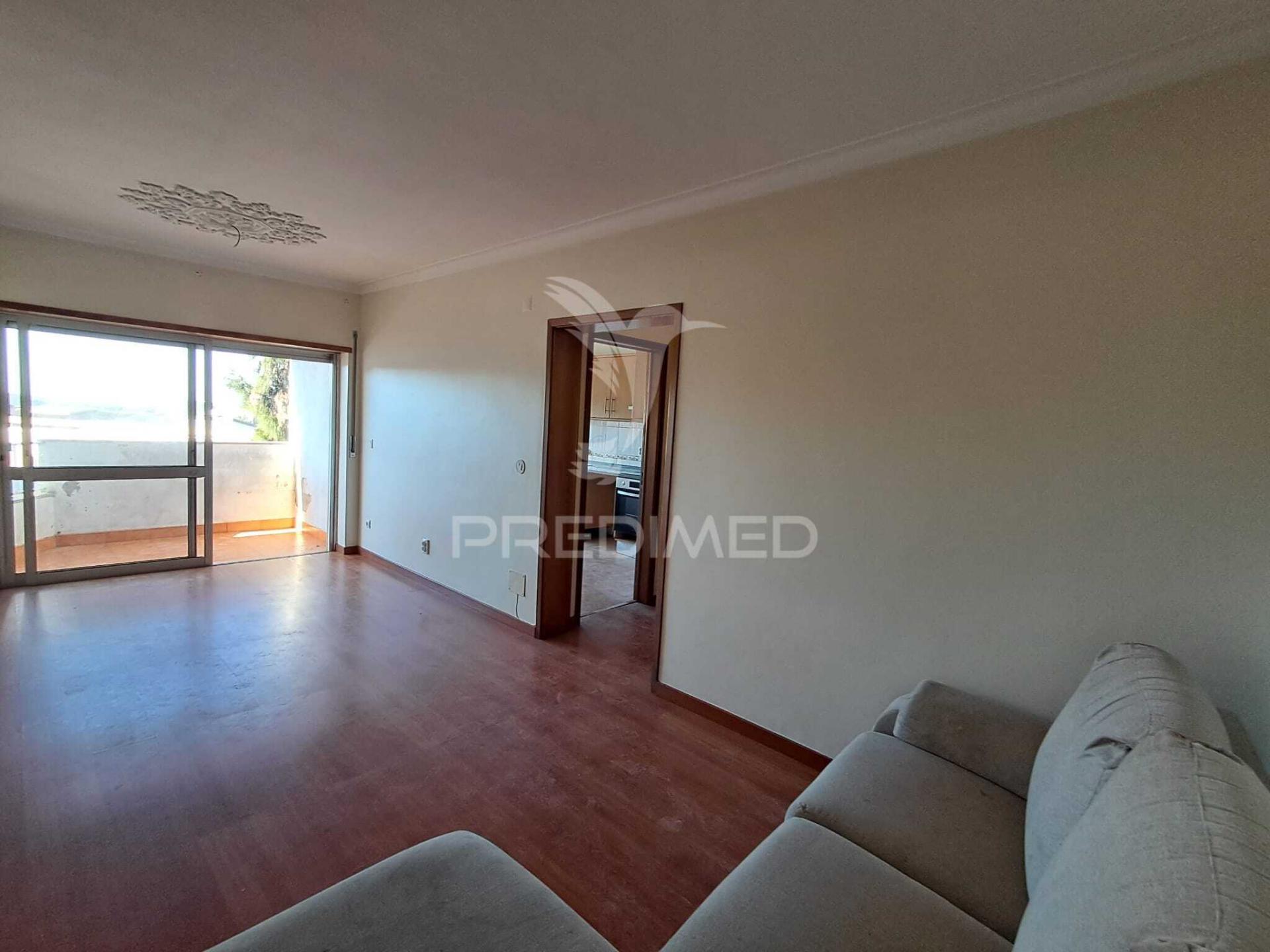 Apartamento t2 pendão, queluz belas