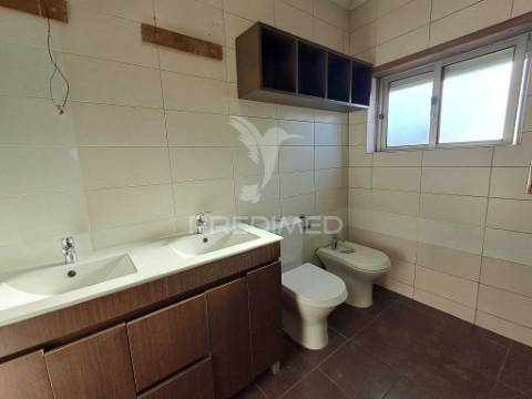 Apartamento t2 pendão, queluz belas