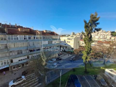 Apartamento t2 pendão, queluz belas