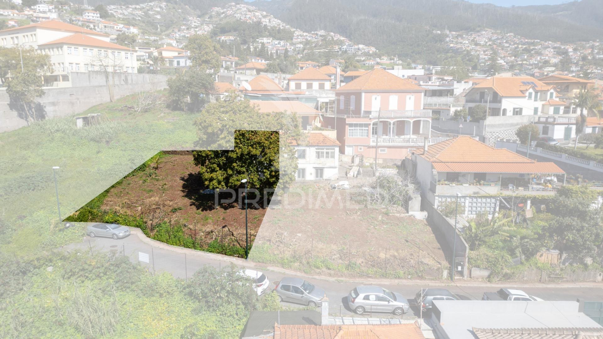 Moradia t2 geminada em ruína - funchal, ilha da madeira