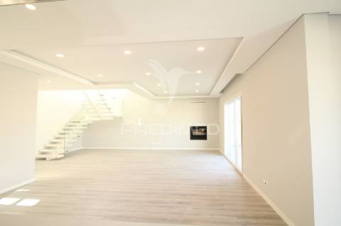 Moradia t4, brejos de azeitão