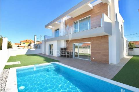 Moradia t4, brejos de azeitão