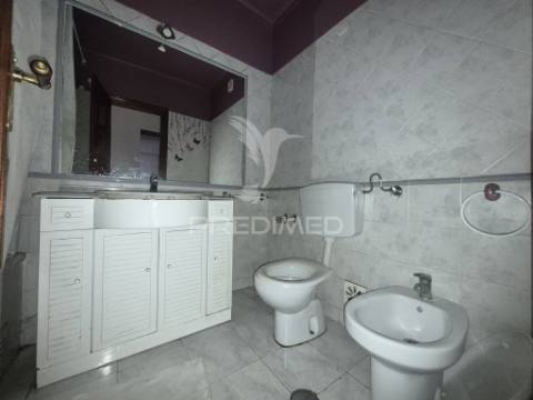Apartamento t3 em carregado com elevador