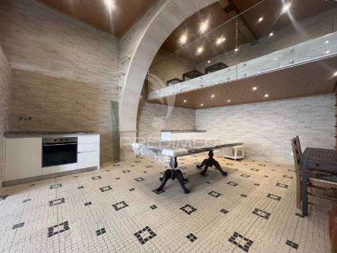 Espaço multiusos no centro de palmela