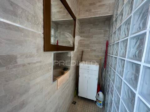 Espaço multiusos no centro de palmela