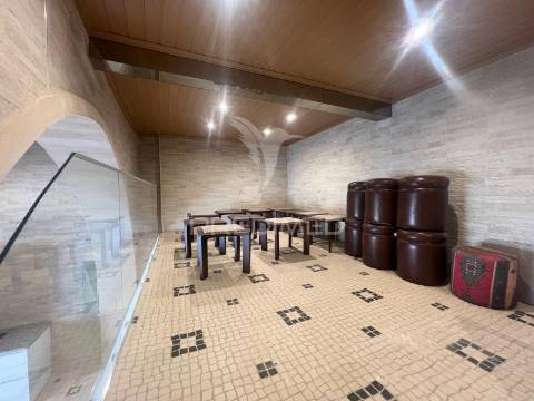 Espaço multiusos no centro de palmela