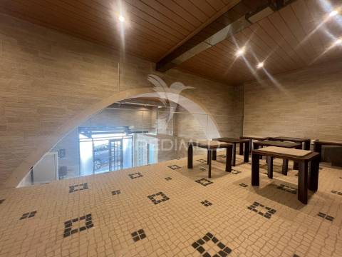 Espaço multiusos no centro de palmela