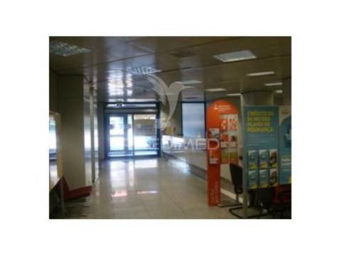 Espaço comercial com 806 m² para venda em rio tinto – excelente oportunidade de investimento