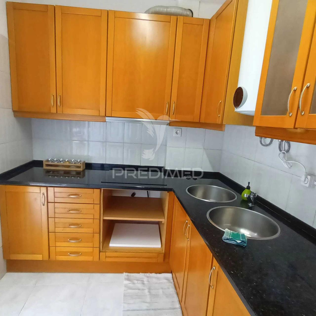 Arrendo t1 mobilado seixal