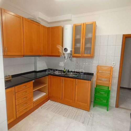 Arrendo t1 mobilado seixal