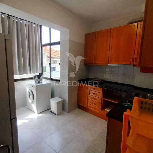 Arrendo t1 mobilado seixal