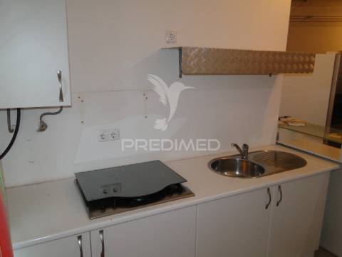 Apartamento/arrendamento para alojamento de funcionários em ferreiras