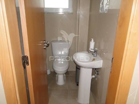 Apartamento/arrendamento para alojamento de funcionários em ferreiras