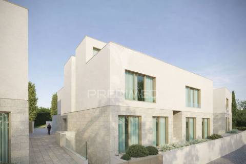 Apartamento t3 | piscina | ginásio | box 2 carros | madalena