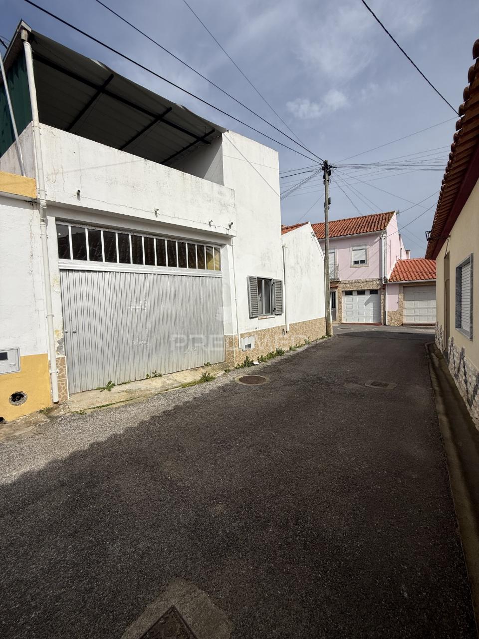Moradia t2 com garagem – póvoa das mós, pernes | santarém