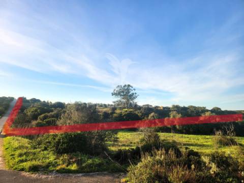 Terreno rústico com ruína