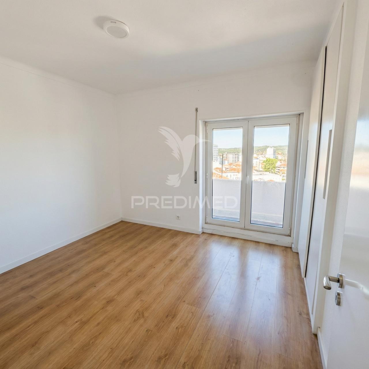 Apartamento t3 renovado