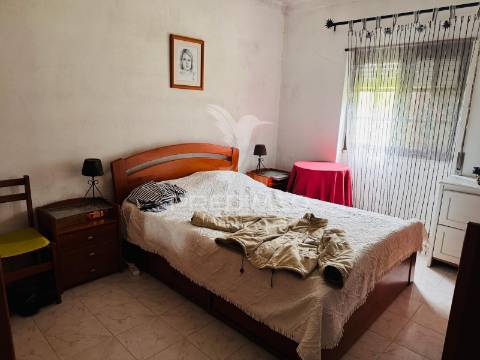 Moradia de campo na quinta do anjo – terreno com 4.520 m²