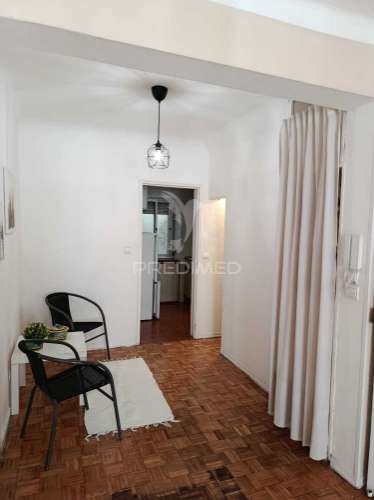 Apartamento t1 na zona histórica da estrela, lisboa