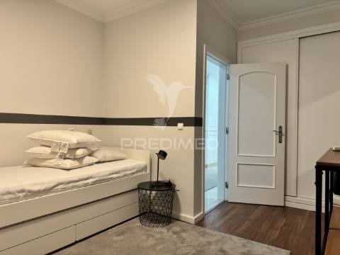 Magnífico t3 nas colinas do cruzeiro – conforto, elegância e localização premium