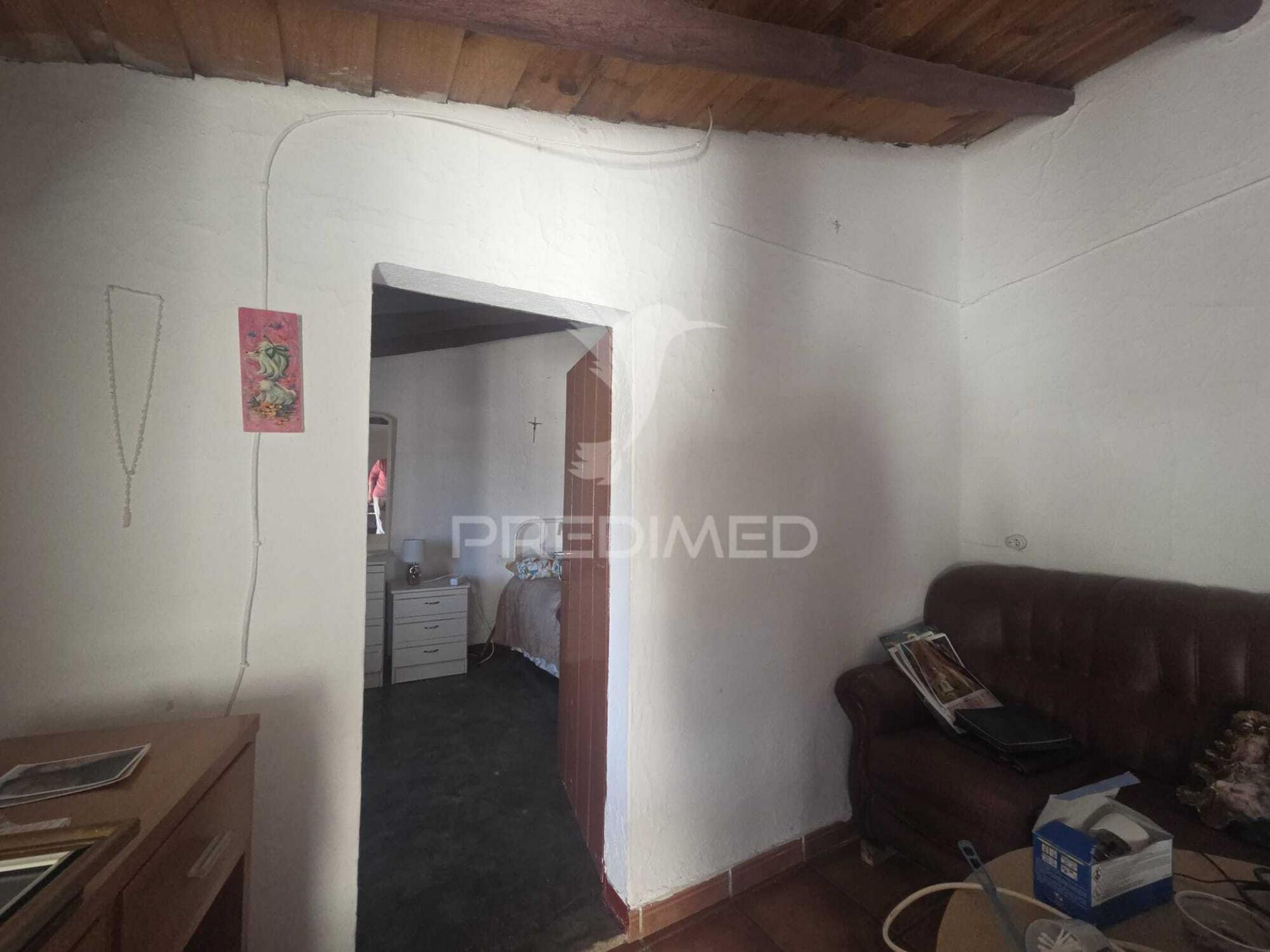 Moradia térrea com quintal – safara | 604 m² de terreno